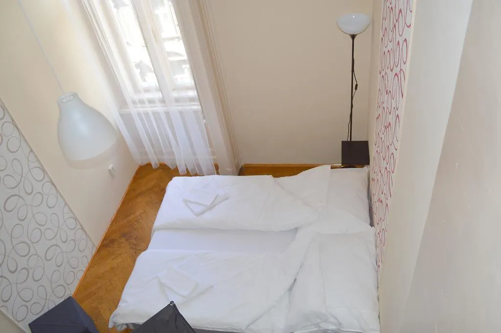 Synagogue Central Guest House Budapest