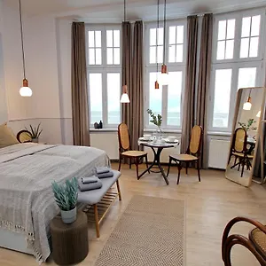  Aparthotel Gellerico Deak Square