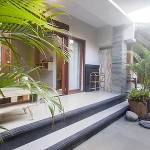 nang-ade-house.ubudhotelsnow.com/
