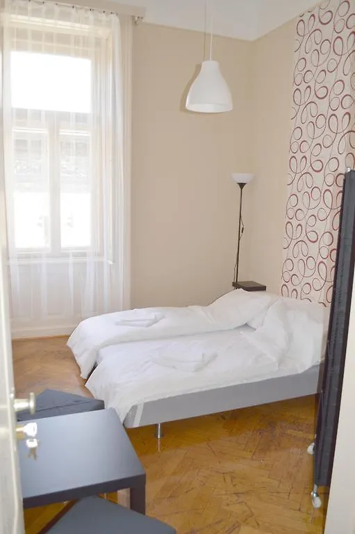 Synagogue Central Guest House Budapest 3*,