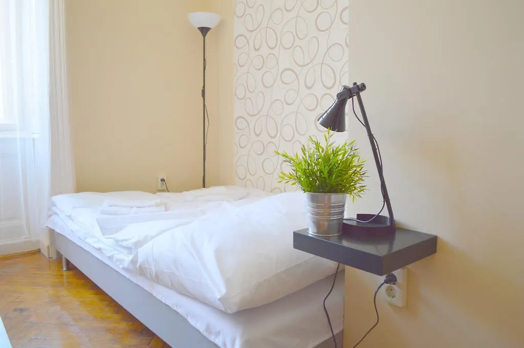 Synagogue Central Guest House Budapest 3*,